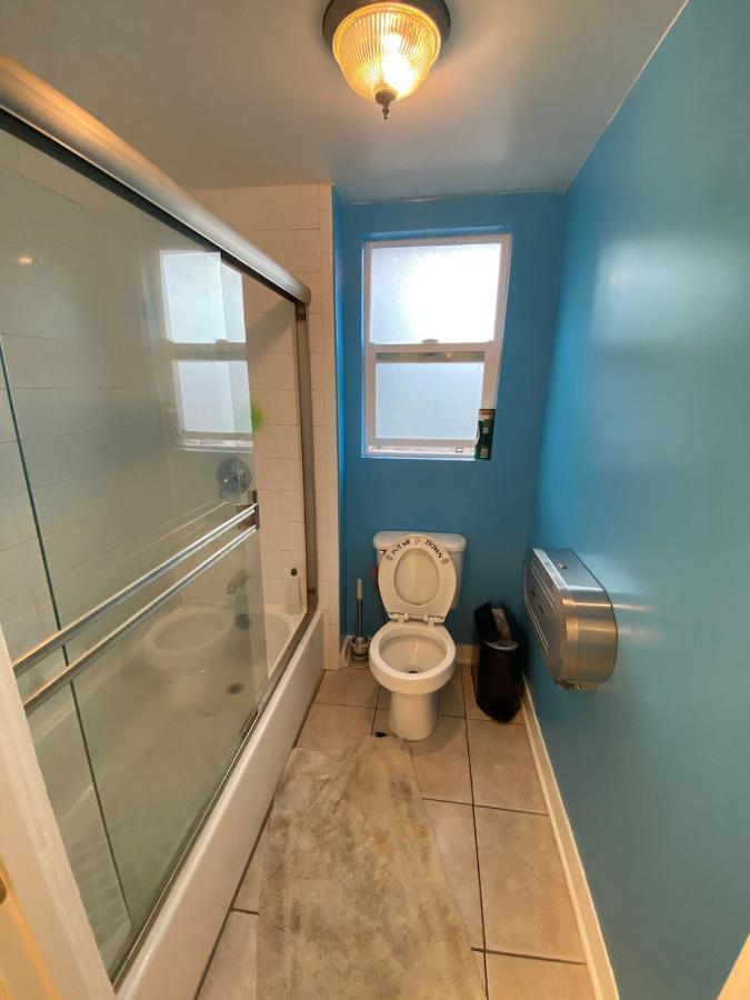 Private Angeles - Free Wifi, Ac, Tv, Private Fridge, Kitchen, Near Usc - Exposition Park - Usc Memorial Coliseum - Banc Of California Bmo Stadium - Downtown Angeles Dtla - Of Southern California Usc!! Habitación en casa particular